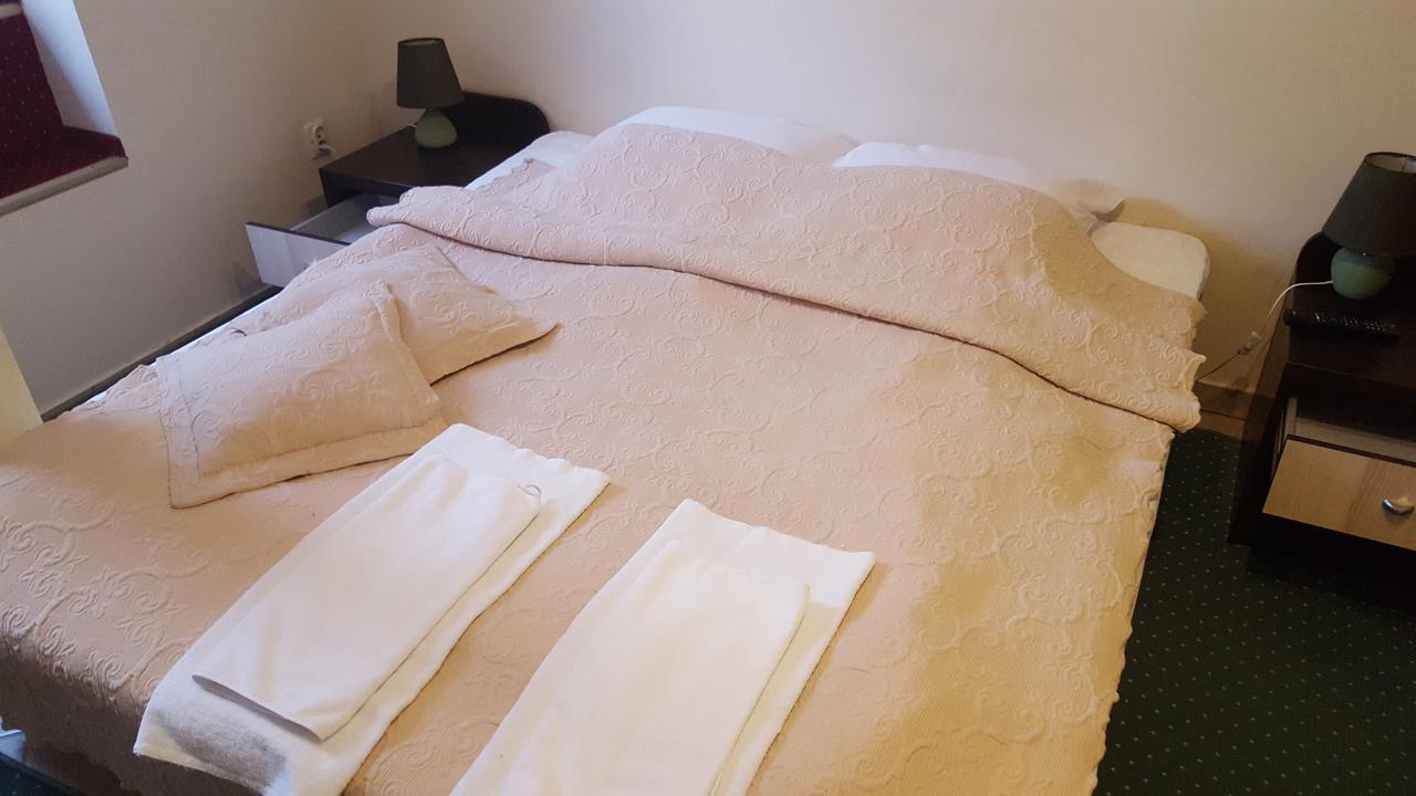 Zielony Dworek Krasnik Bagian luar foto